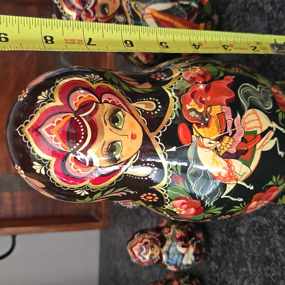 Vintage Russian Matryoshka 9 Piece Handpainted Nesting Wood Dolls - Picture 13 of 16
